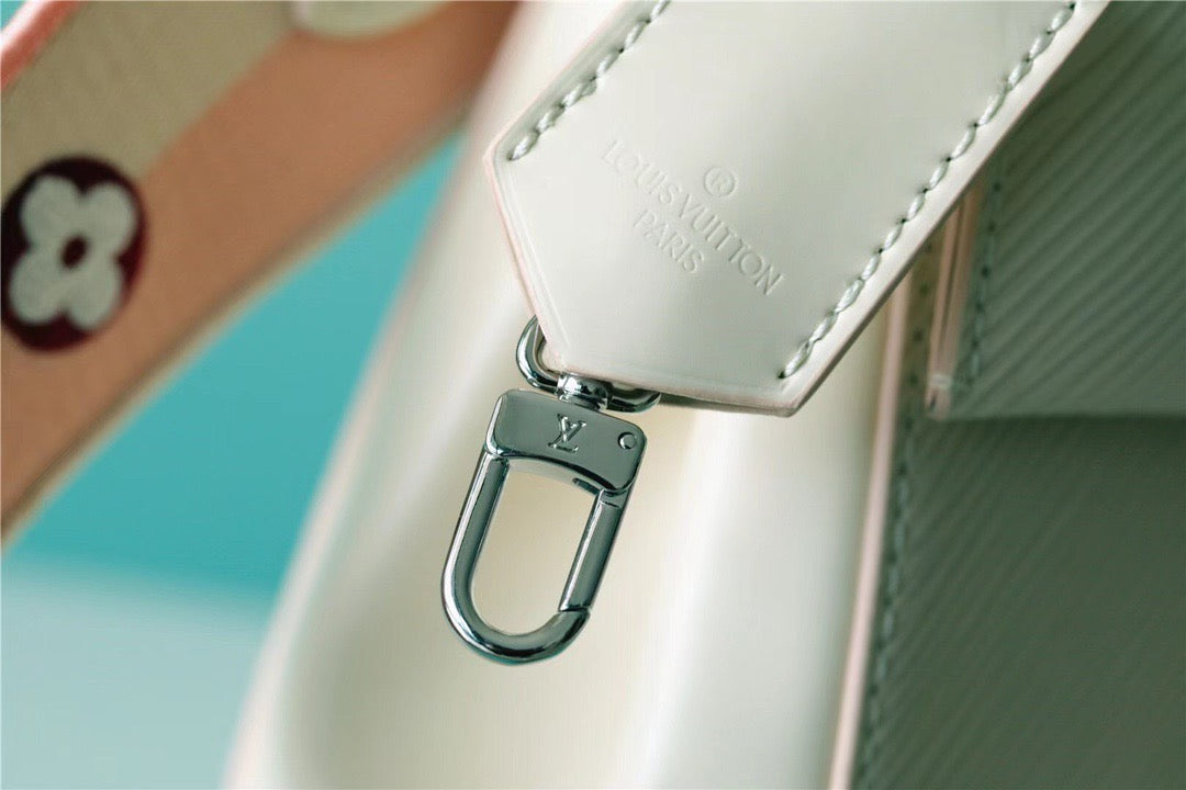 Top Quality Cluny Mini Epi Quartz For Women,  Shoulder And Crossbody Bags 20cm/7.9in Top Quality M58928
