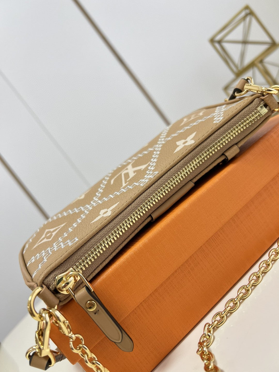 Top Quality Easy Pouch On Strap Monogram Empreinte Arizona Beige For Women, WoHandbags 7.5in/19cm Top Quality M81137