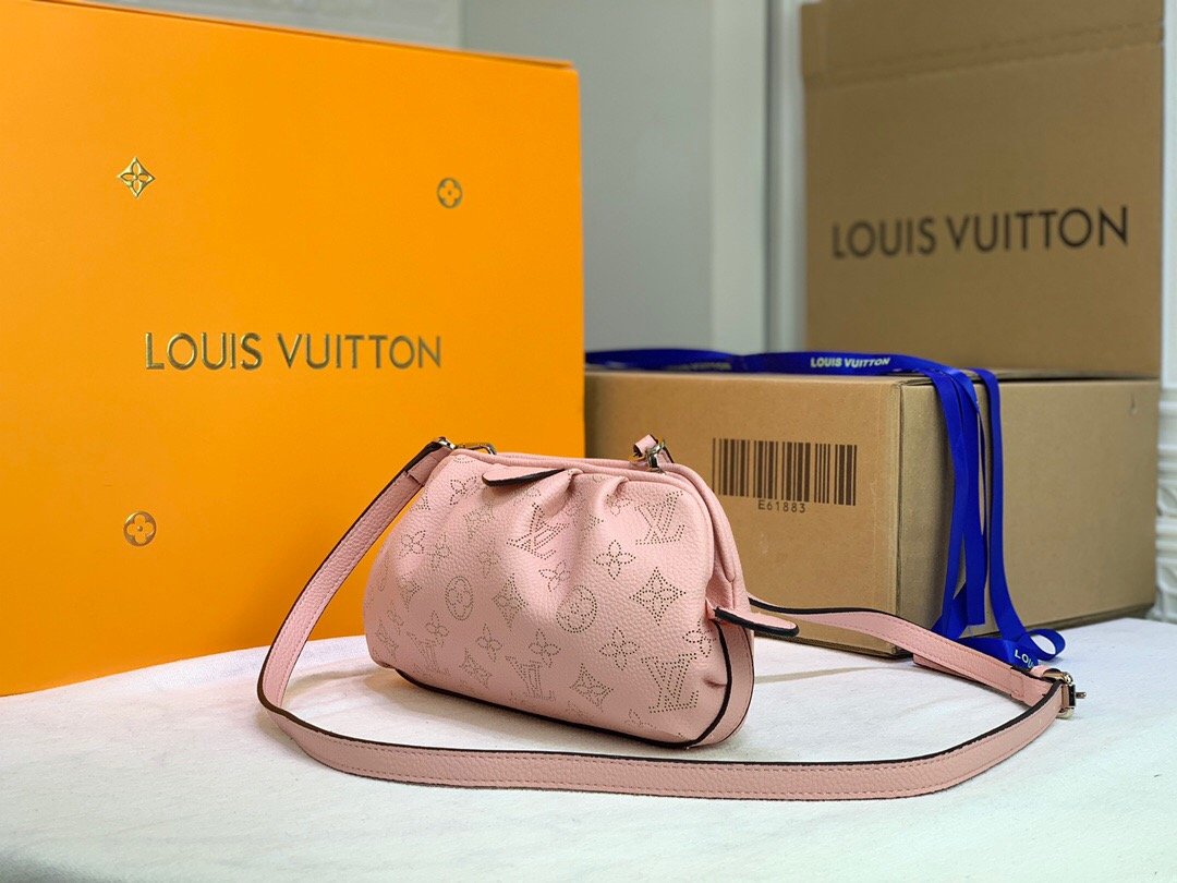 EN - New 1:1 rep  Bags LUV 123