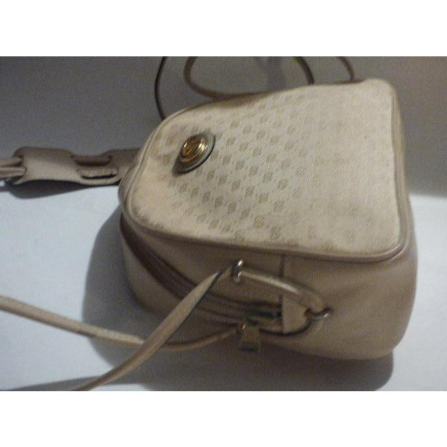 Gucci   Ivory Canvas With Small G Logo And Stone Leather Shoulder Bag