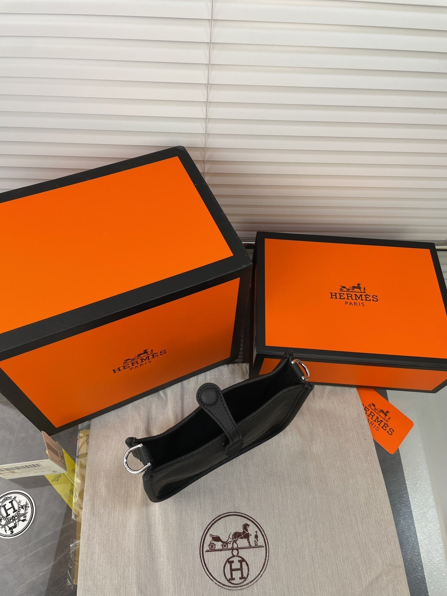 EN - New 1:1 rep  Bags HM 144