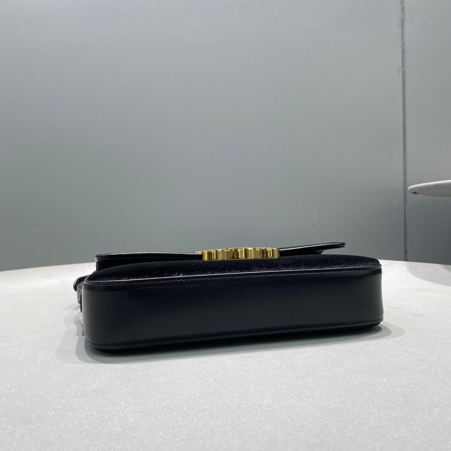 Top Quality Triomphe Shoulder Bag Black For Women 8in/20cmÂ 