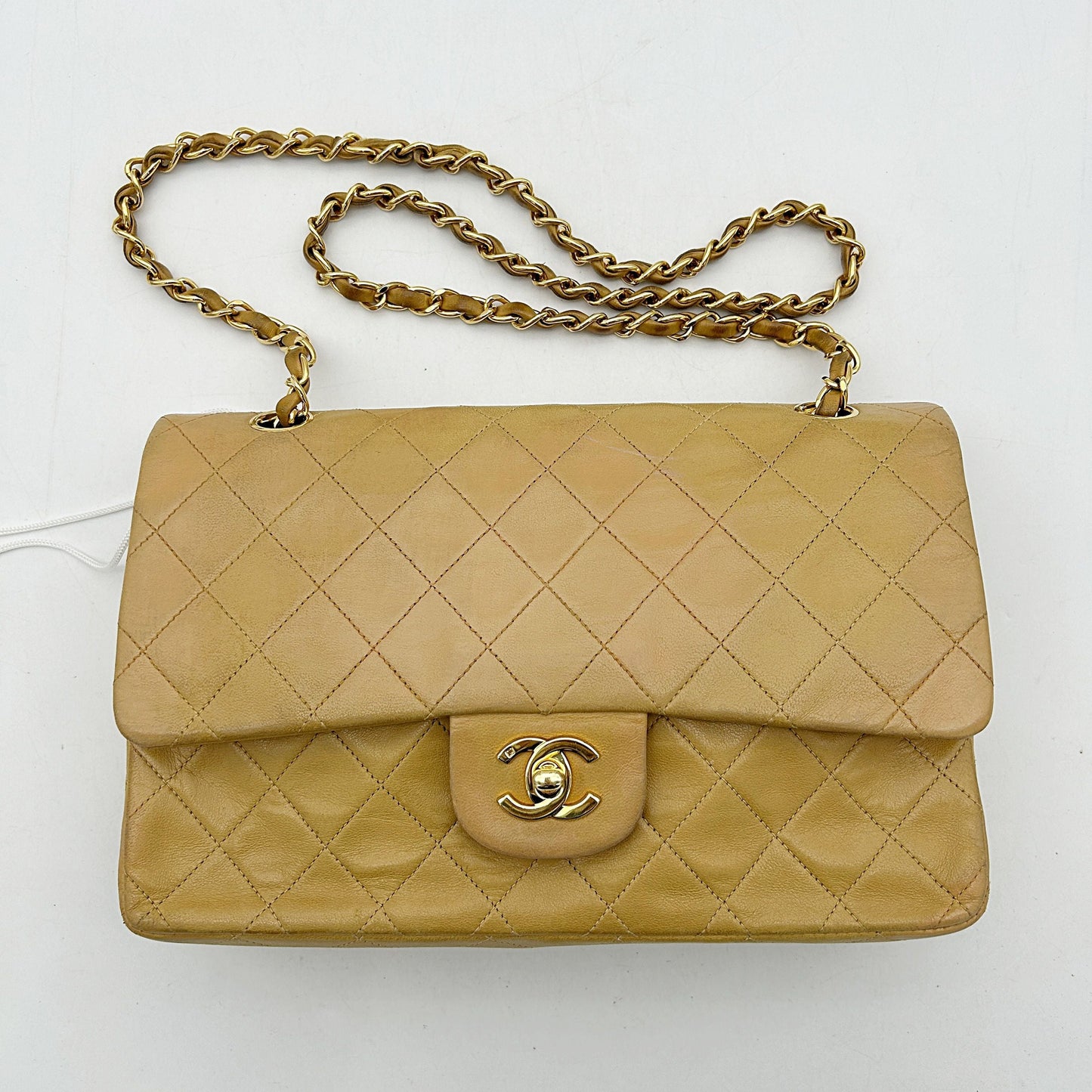 Borsa a spalla in pelle di agnello beige Chanel LA27539