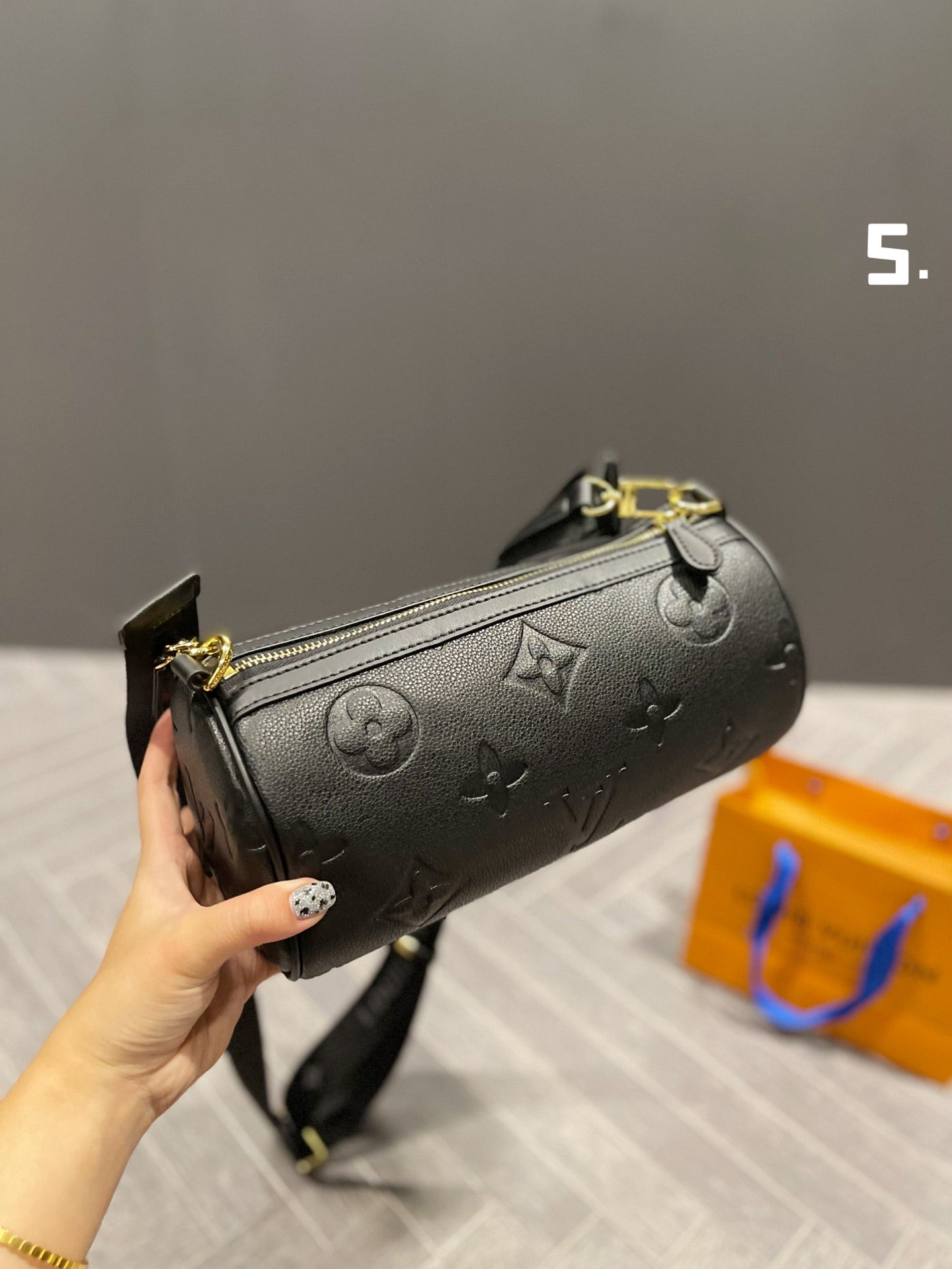 EN - New 1:1 rep Lux Bags LUV 544
