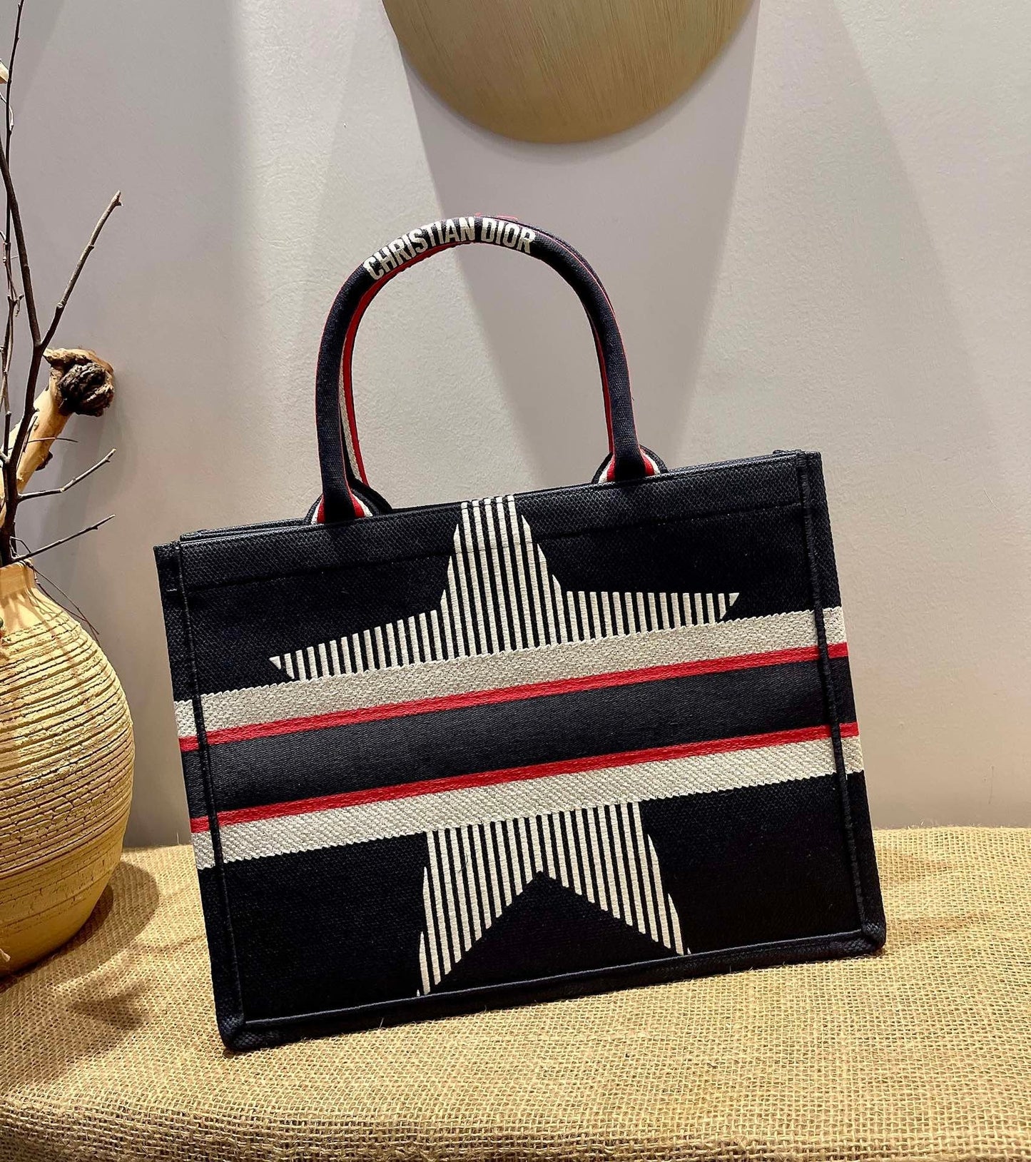 Top Quality MeTop Qualityum DYORAlps Book Tote Black Three-Tone Embroidery, Black, For Women Womens Handbags, Shoulder Bags, 36cm CD