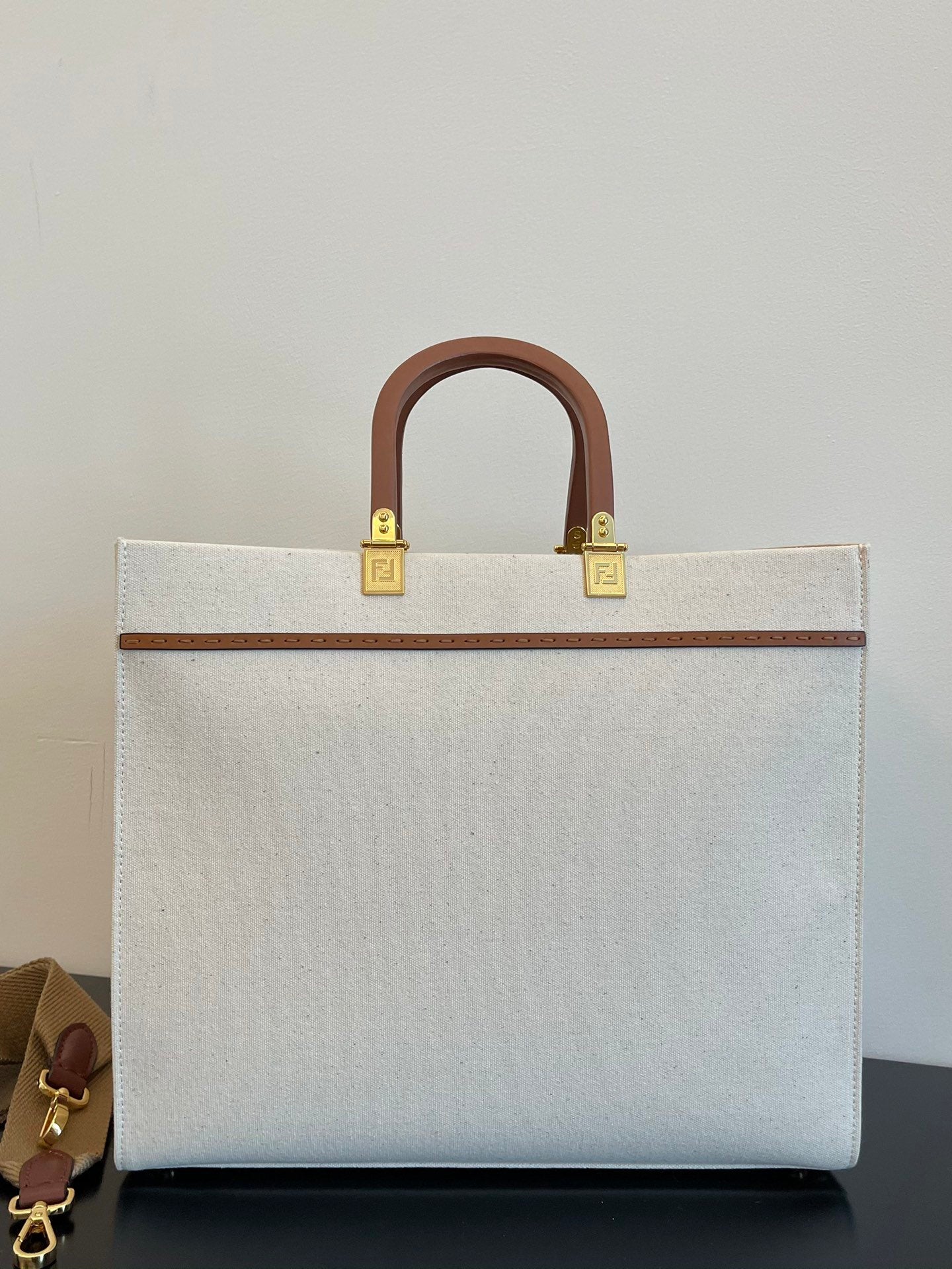 Top QualityTop Quality Sunshine Large Tote Bag Light Grey For Women, Women’s Handbags, Shoulder Bags 15.7in/40cm FF 8BH372