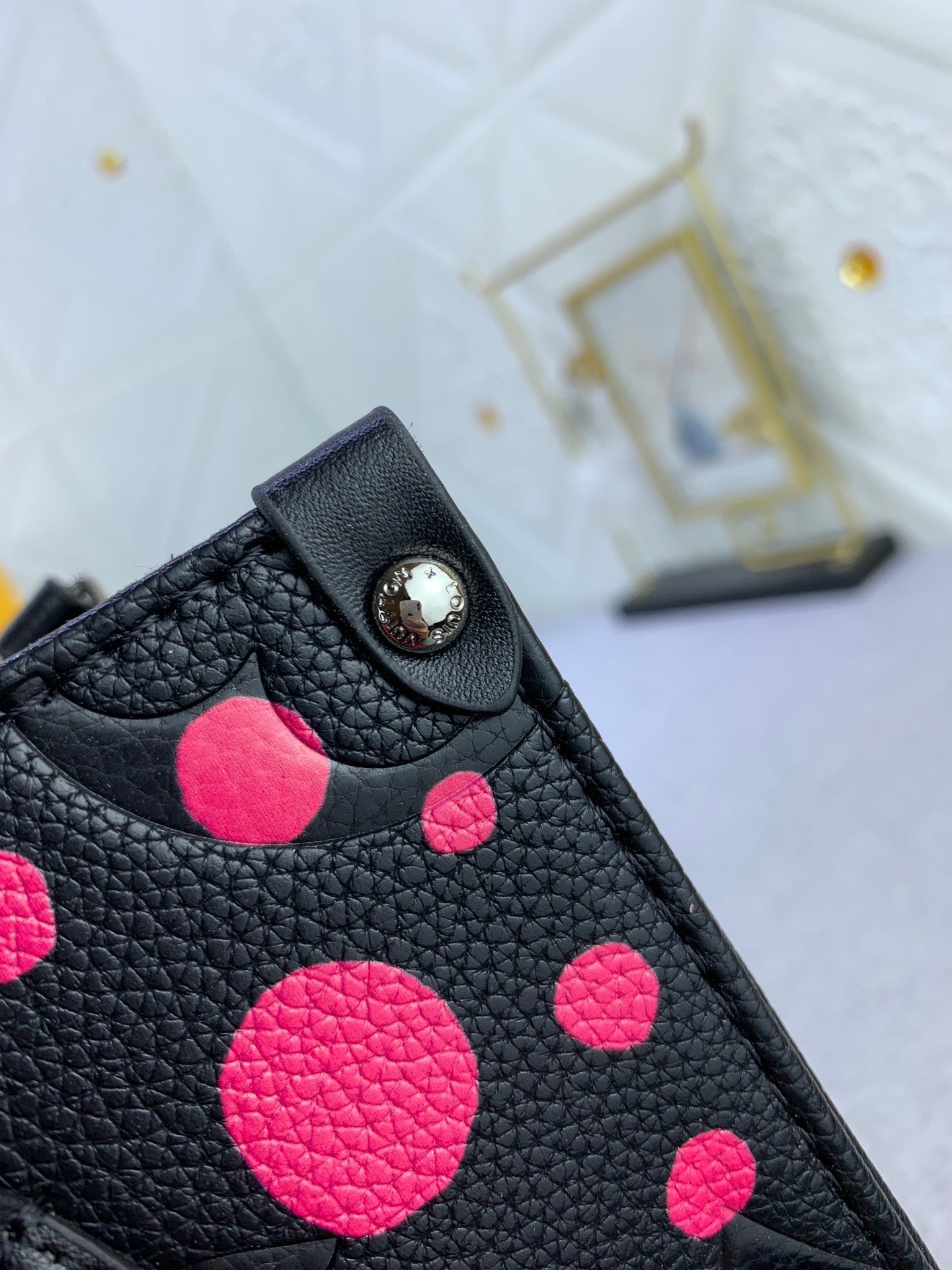 EN - New 1:1 rep Bag LUV 637
