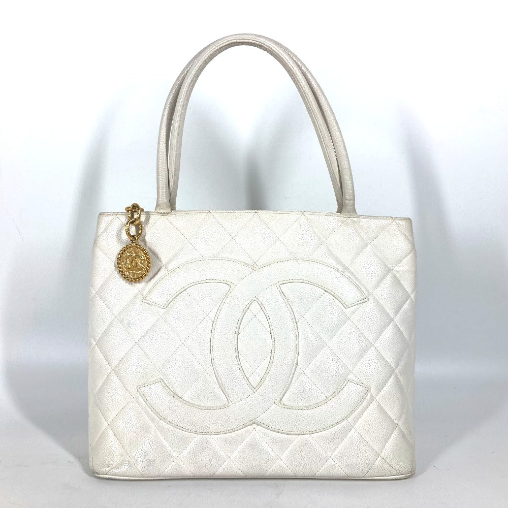 CHANEL Tote Bag A01804 Caviar skin white quilting matelasse CC COCO Mark   Tote Women