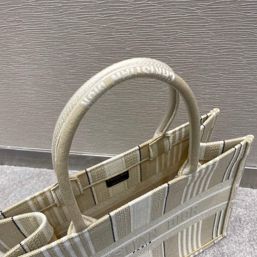 Top Quality MeTop Qualityum Book Tote Beige Stripes Embroidery Bag For Women 14in/36cm CD