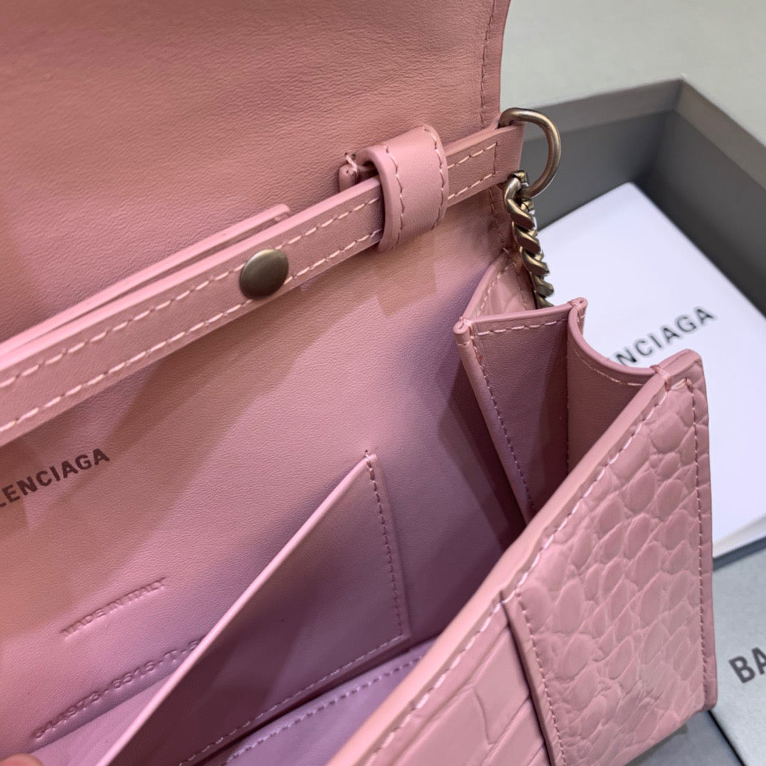 Top Quality Hourglass Wallet On Chain in Light Pink, For Women,  Bags 9in/23cm