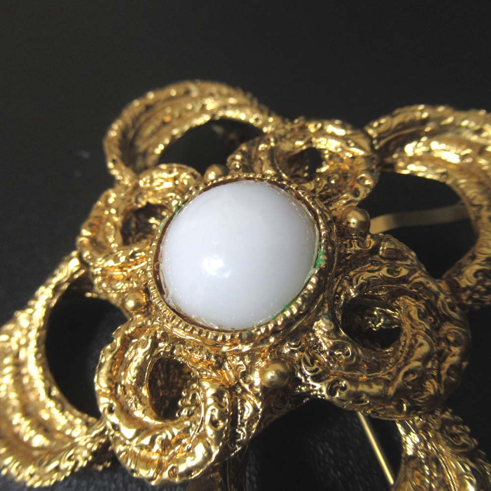 Yves Saint Laurent   Pearl Brooch