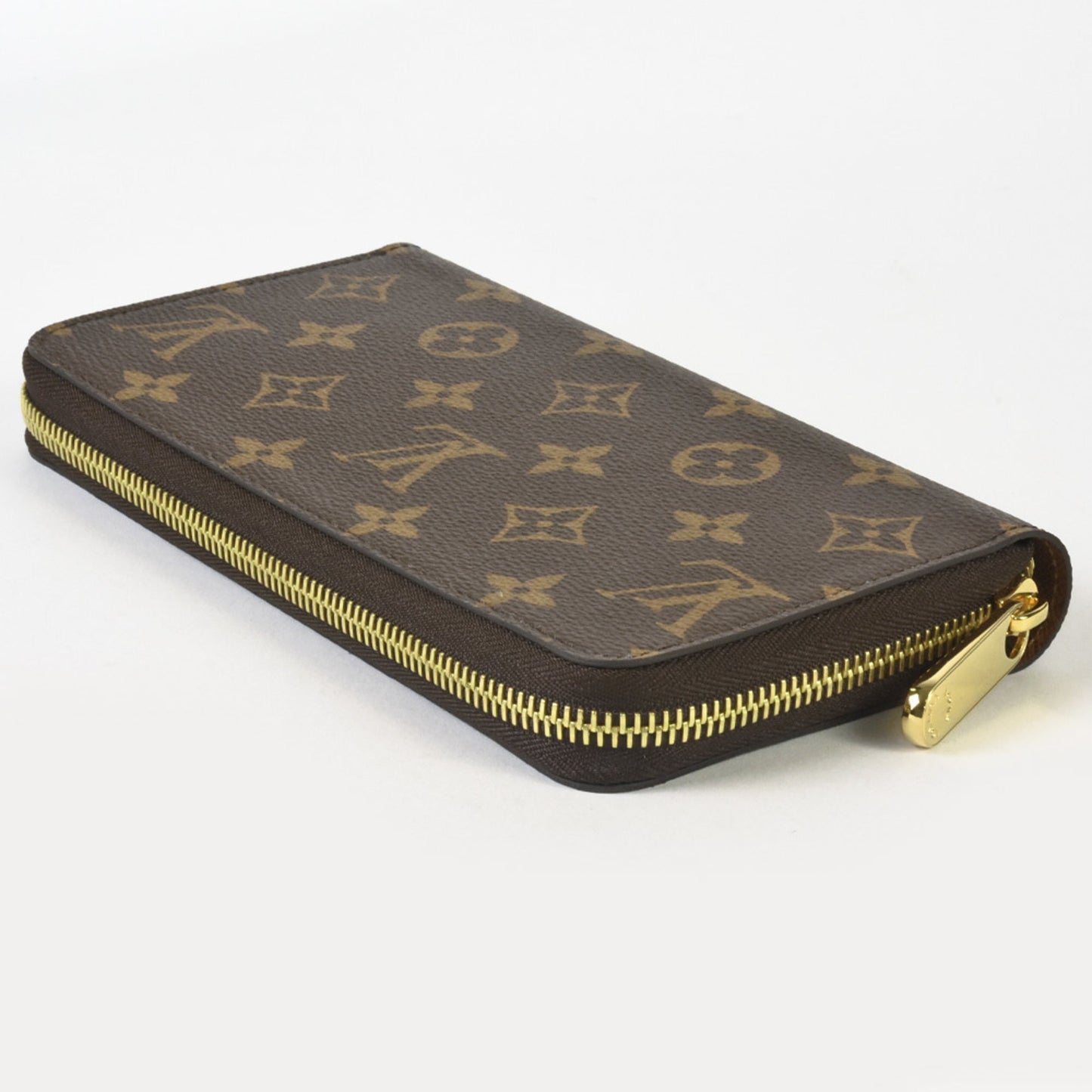 Louis Vuitton Monogram  Monogram Monogram Long Wallet (Bi-Fold)