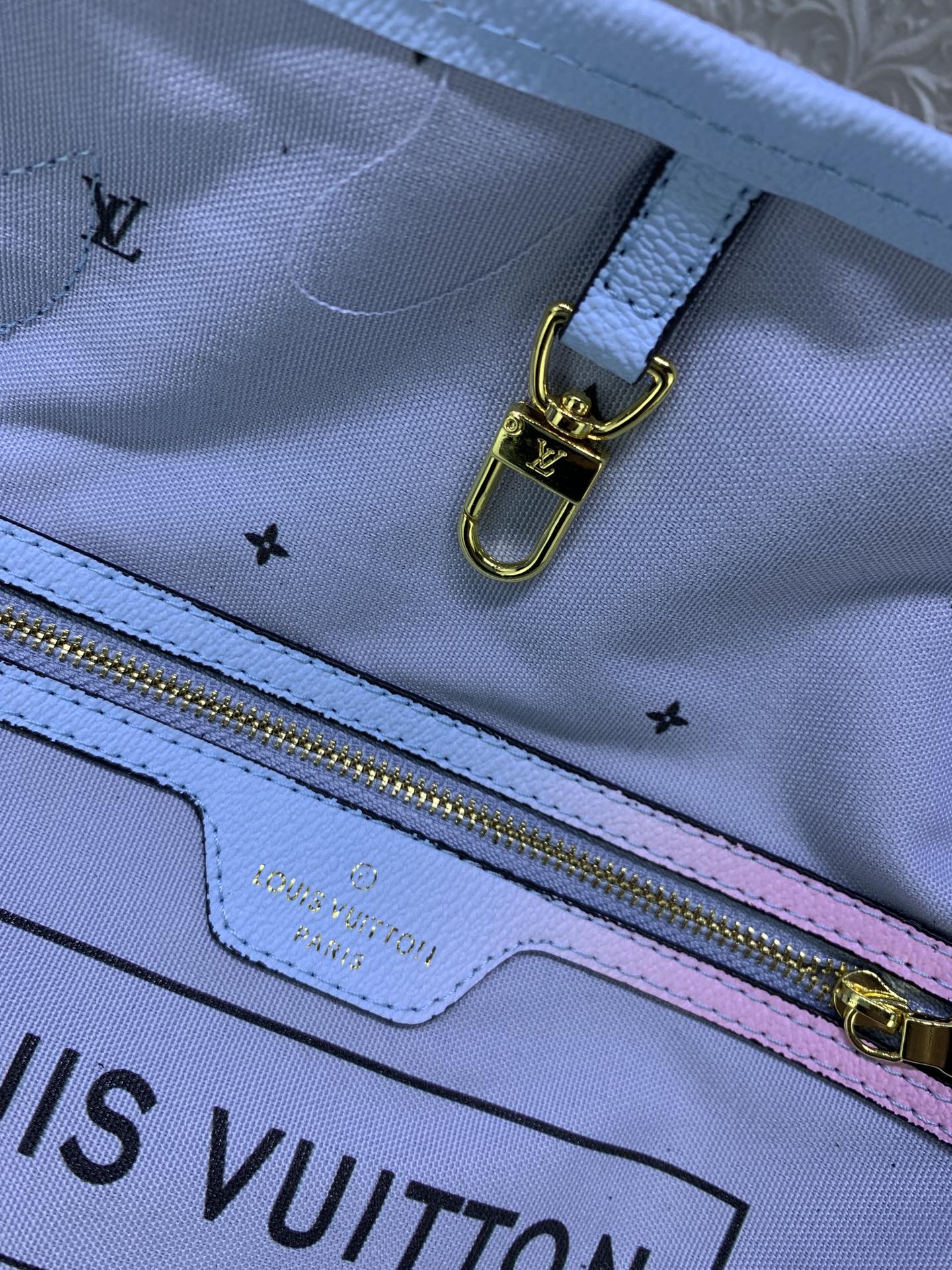 EN - New 1:1 rep Bag LUV 651