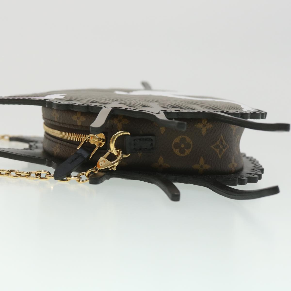 LOUIS VUITTON Epi GRACE CODDINGTON 2019 Catogram grey epi Cat crossbody 37881A