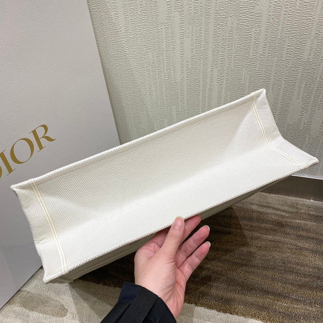 Top Quality Large Book Tote Gold-Tone Around The World Stella Embroidery, For Women Womens Handbags, 42cm CD M1286ZTQL_M01E