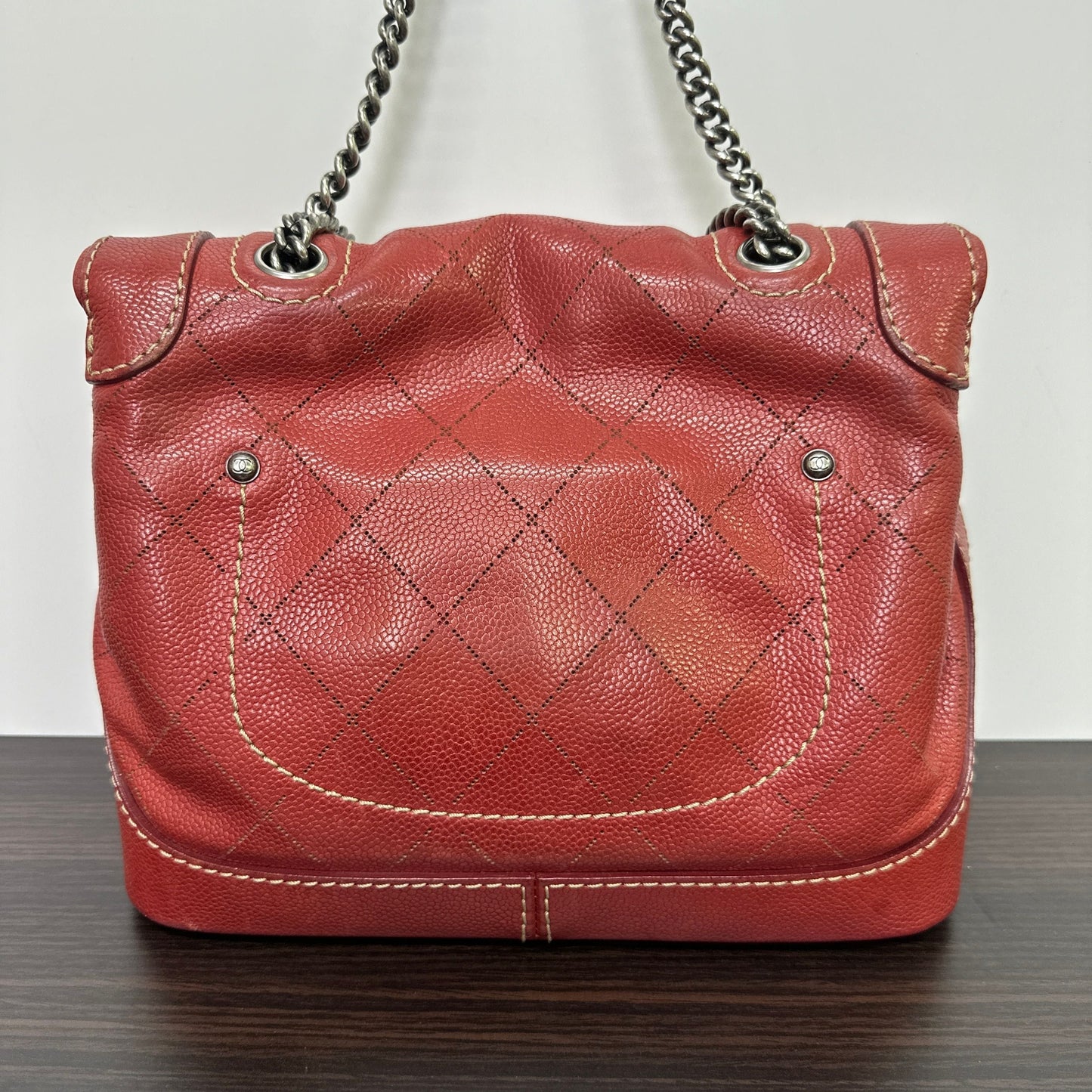 CHANEL Red Leather Shoulder Bags LB125188