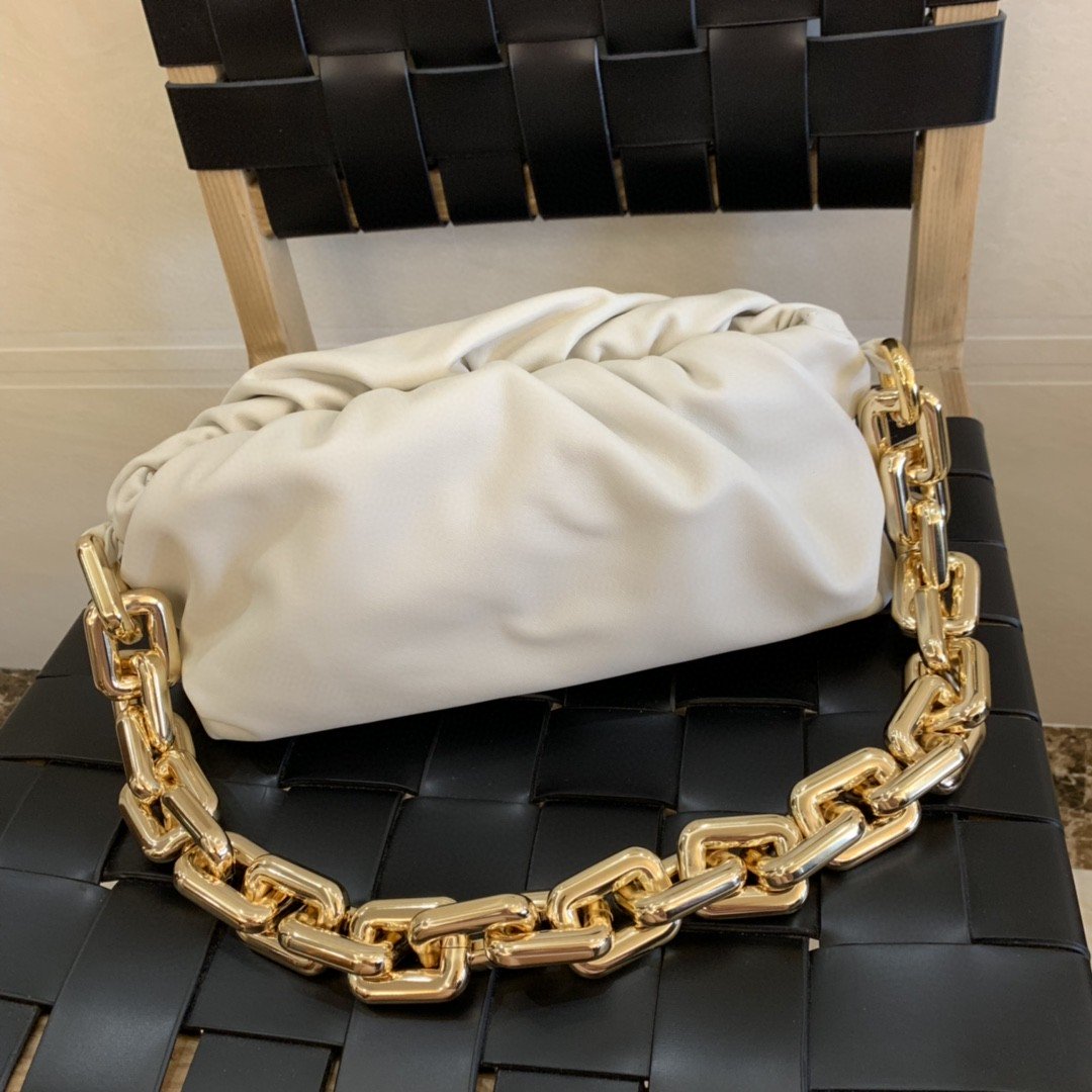 Top Quality Chain Pouch For Women 12.2in/31cm In White