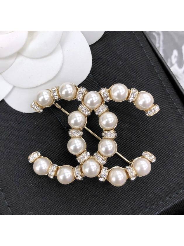 CC Logo Pearl Crystal Brooch Gold Chanel