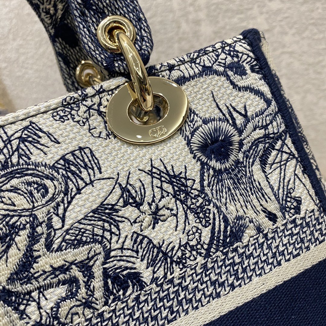 Top Quality MeTop Qualityum Lady D-Lite Bag Blue Toile de Jouy Reverse Embroidery, Blue Handbags, Crossbody Bags, 24cm CD M0565ORGO_M928