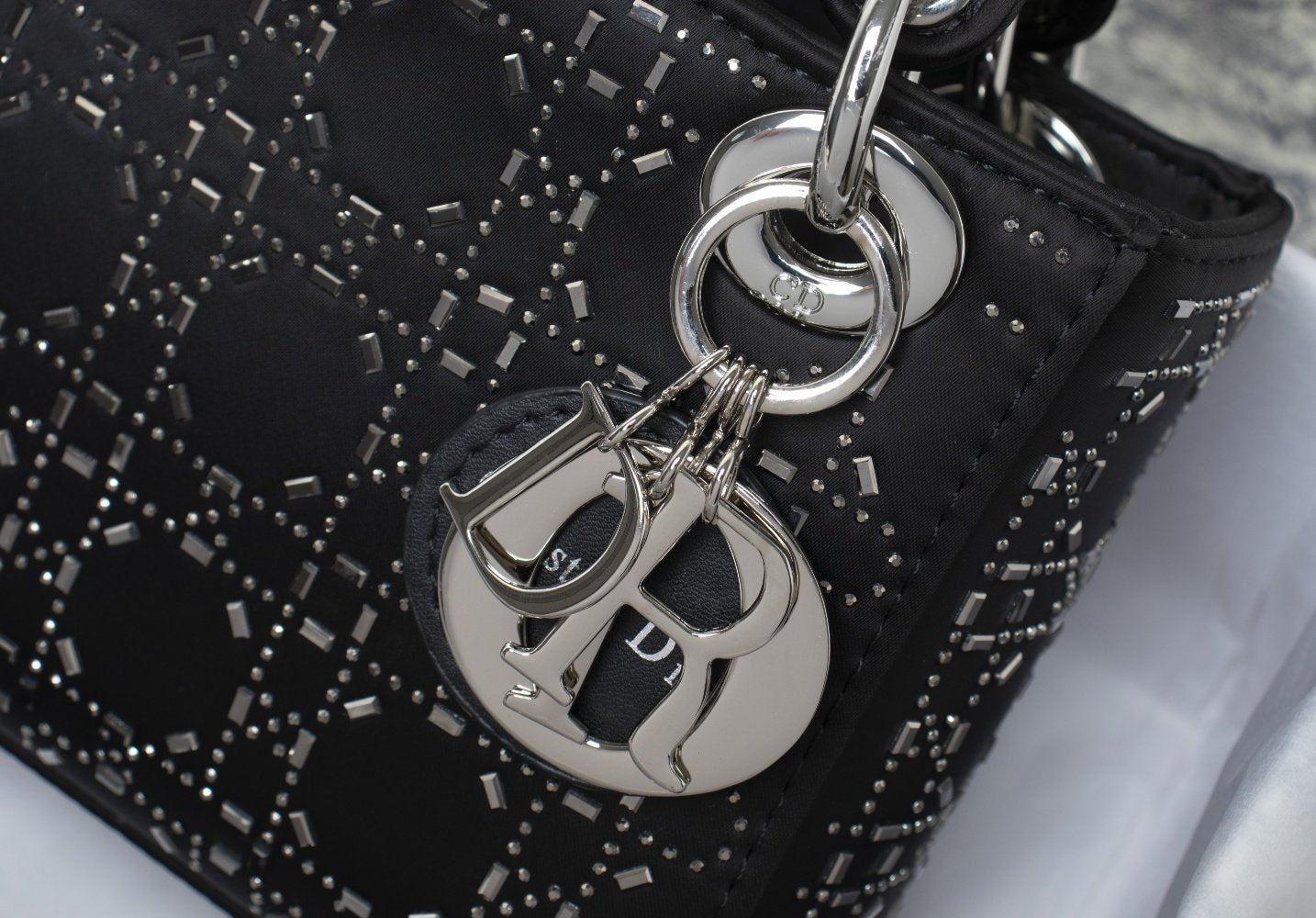 EN - New 1:1 rep  Bags DIR 230