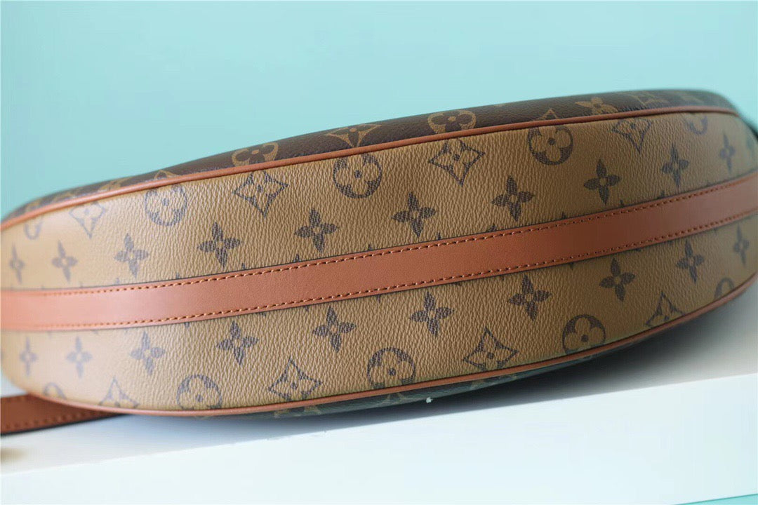 Top Quality Loop Monogram Canvas By Nicolas Ghesquiere For Women,  Shoulder And Crossbody Bags 23cm/9.1in Top Quality 