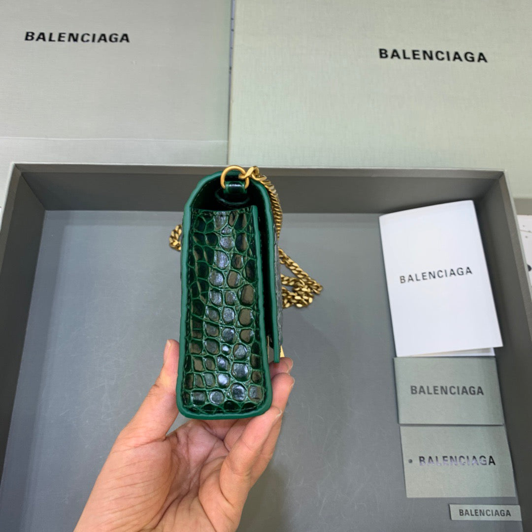 Top Quality Hourglass Wallet On Chain in Dark Green, For Women,  Bags 7.6in/19cm 6560501LRGM3011