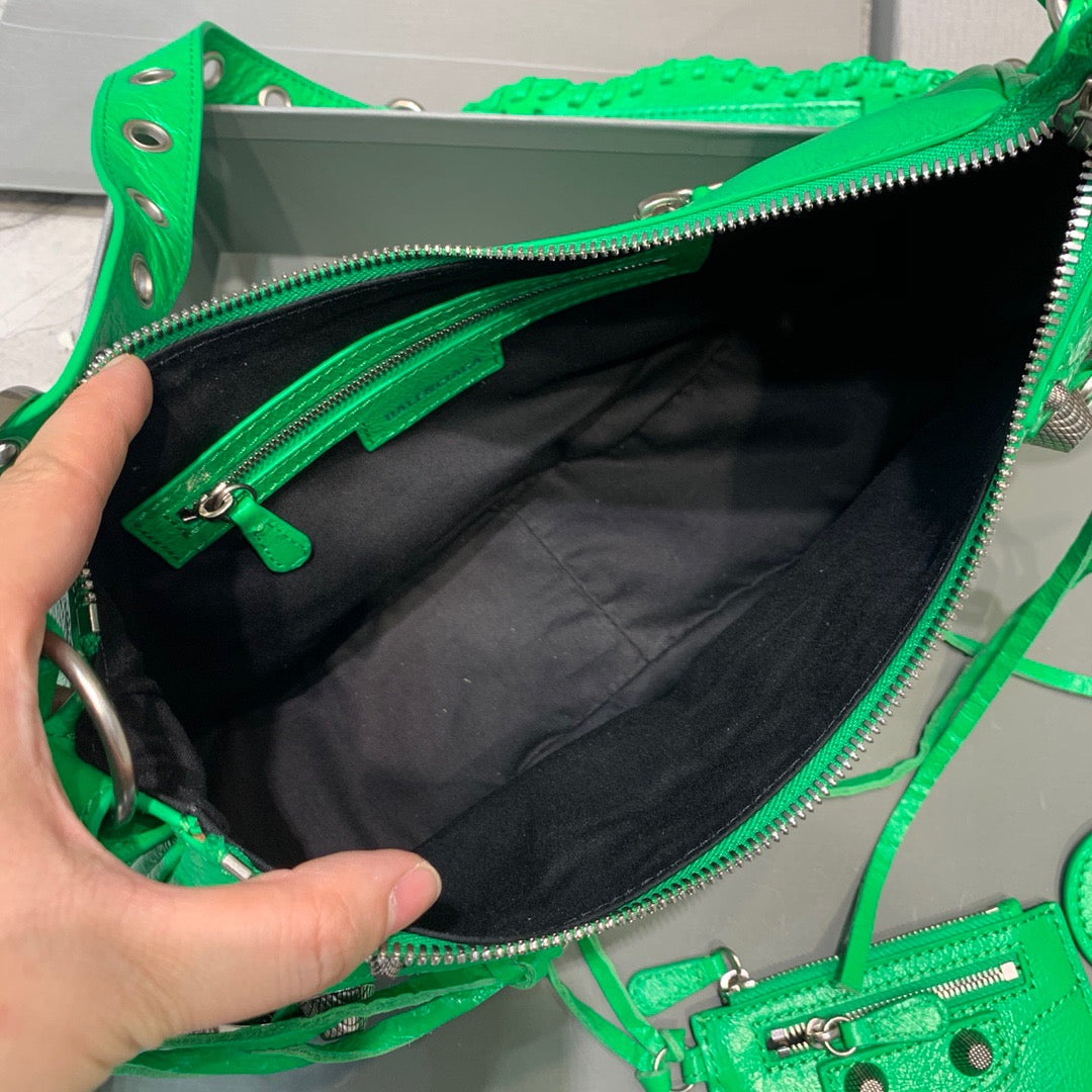Top Quality Le Cagole XS Shoulder Bag In Green, For Women,  Bags 13in/33cm