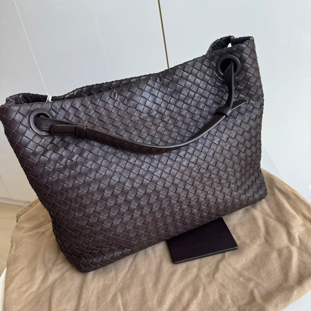 Bottega Veneta Garda Shoulder Bag Intrecciato Nappa Leather Dark Chocolate Brown Large 33cm
