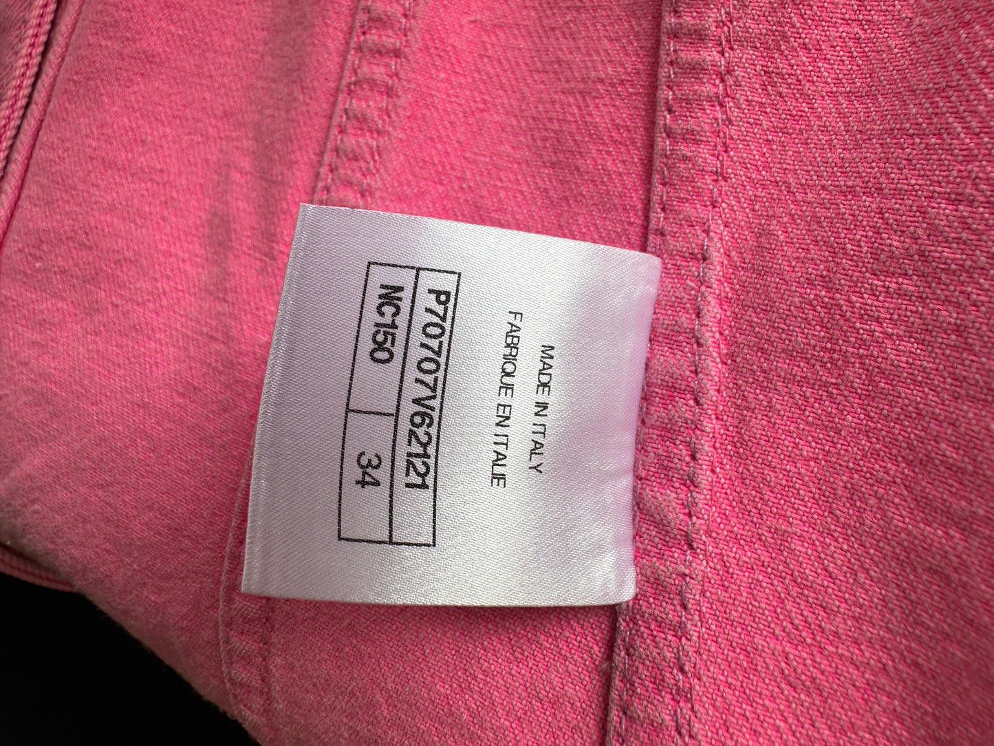 *HOT* Chanel 21S Hot Pink Denim Jacket with Detachable Camelia Pin Detail Size FR 34 (UK 6)