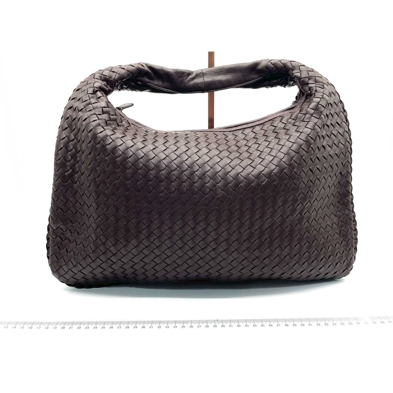 Bottega Veneta Intrecciato Hobo Bag Medium Chocolate Brown Lambskin leather 48cm