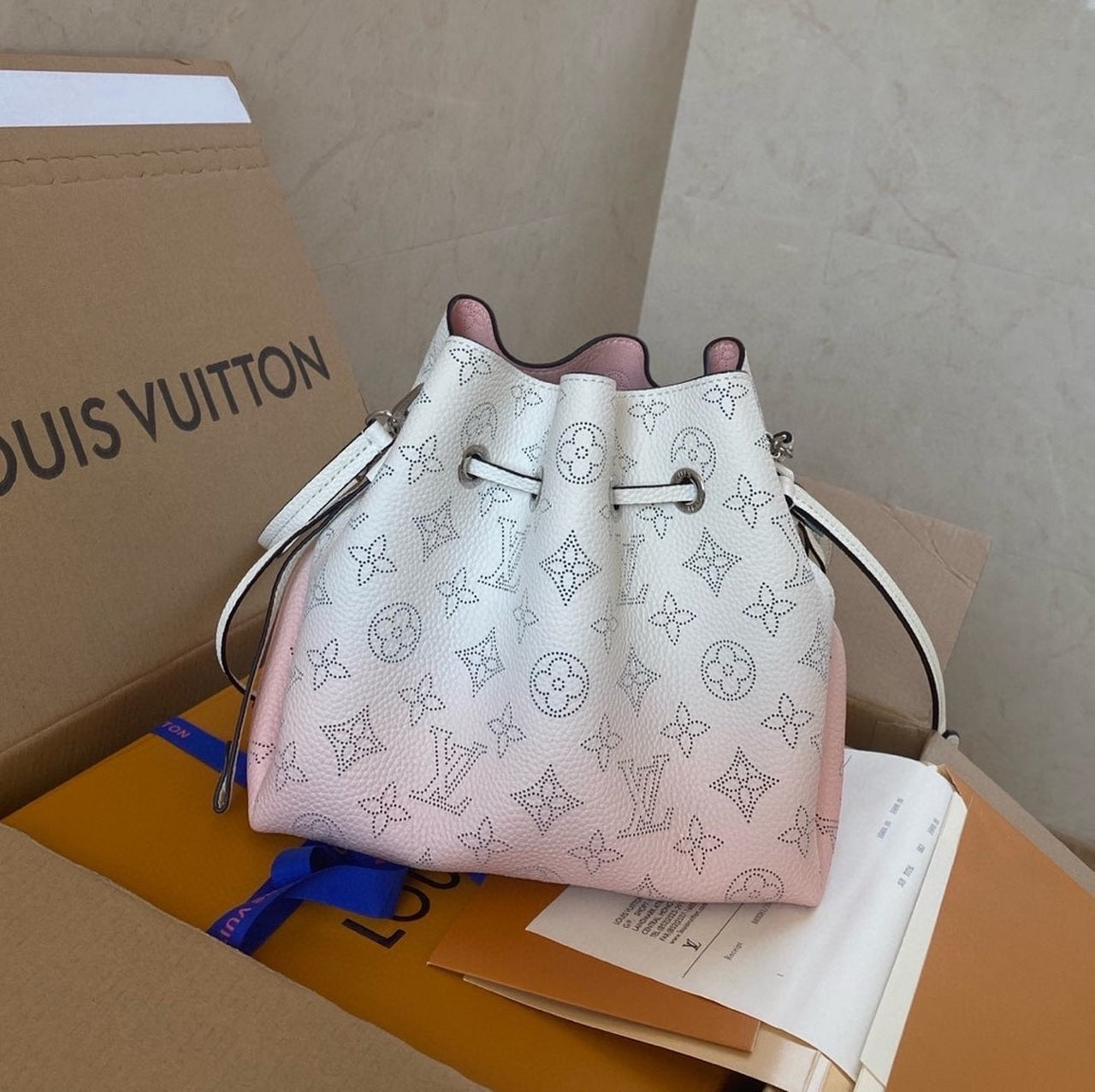 Top Quality Bella Bucket Bag Pink For Women,  Shoulder And Crossbody Bags 7.5in/19cm Top Quality M57855