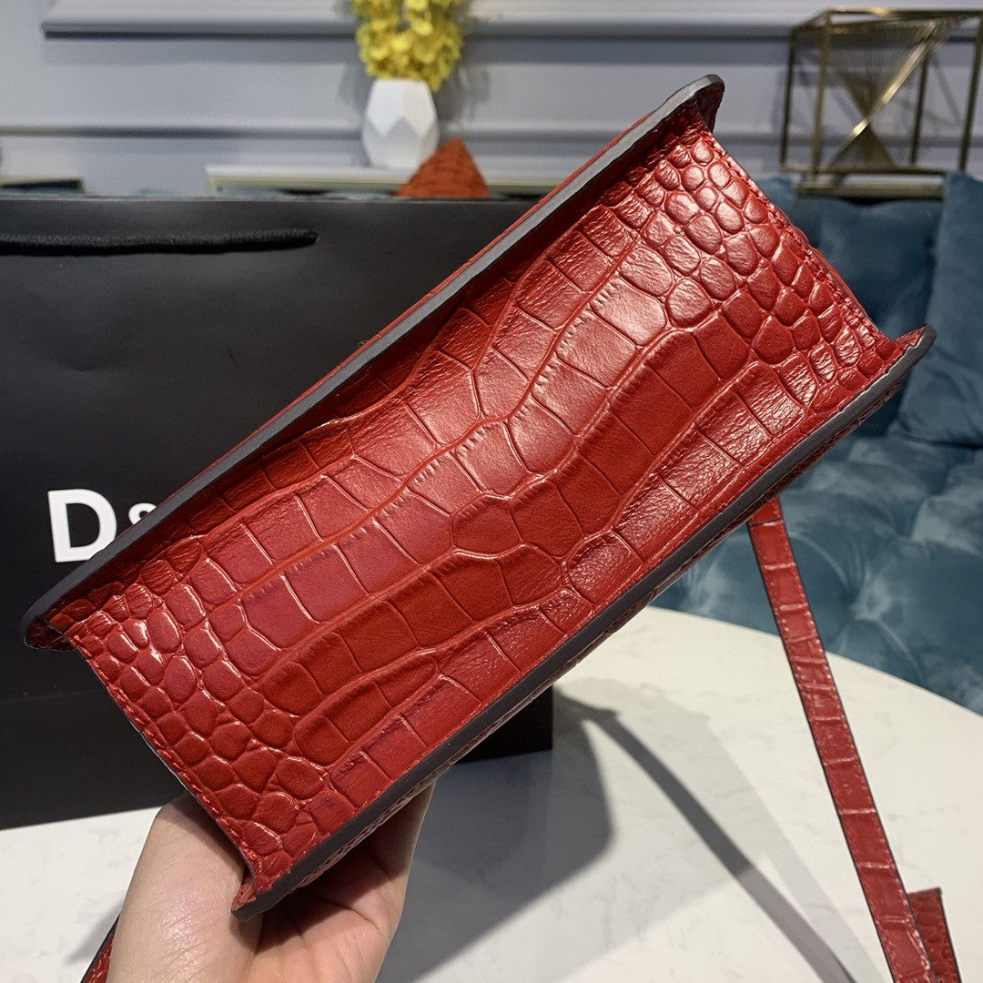 Top Quality MeTop Qualityum Devotion Bag Red For Women 9.5in/24cm