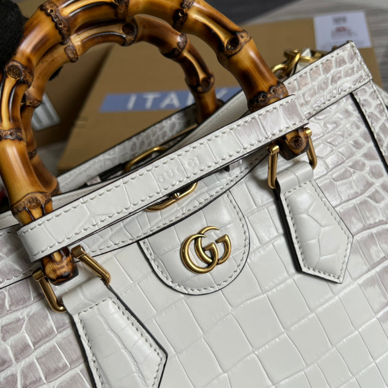 Top Quality -  Bags - 1498
