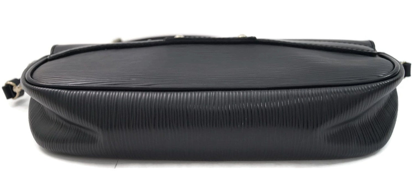 LOUIS VUITTON Montaigne Clutch Epi Noir Shoulder Bag