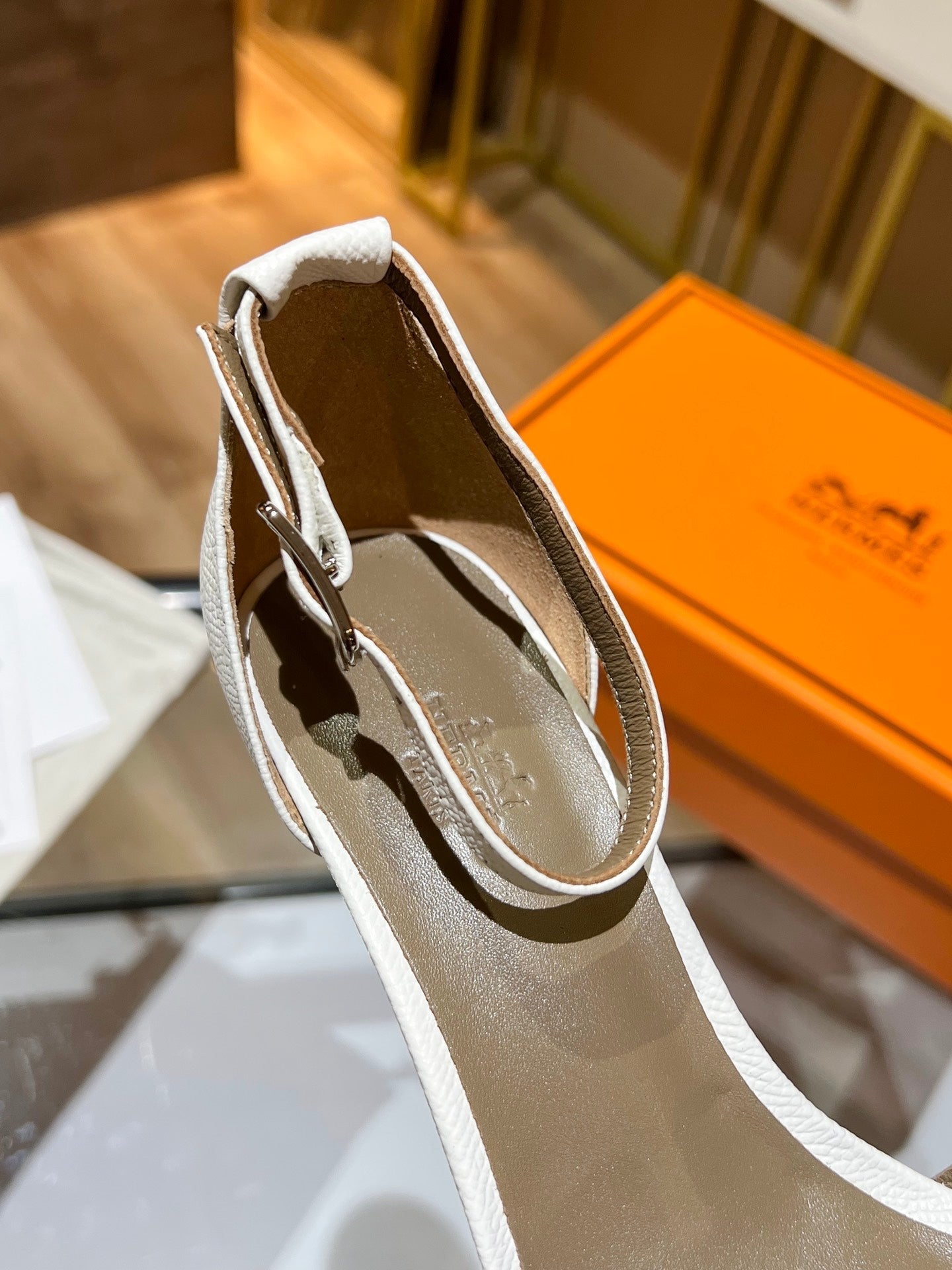 New 1:1 rep HM HIGH HEELS 040