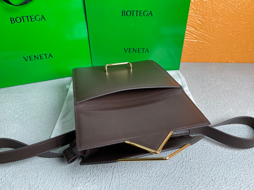 Top Quality Clip Bag Brown, For Women, Women’s Bags 9in/23cm
