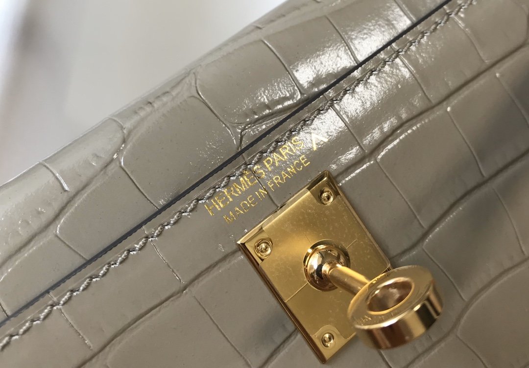 Top Quality Mini Kelly 19 Embossed Patent Light Grey Bag With Gold-Toned Harware For Women, Handbags, Shoulder Bags 7.5in/19cm