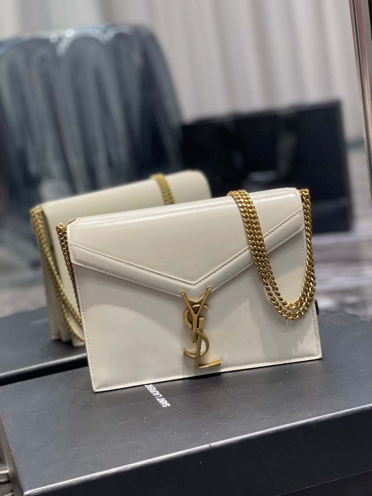 YSSL Cassandra Medium Chain Bag White In Grain De Poudre Embossed For Women 8in/22cm YSL 532750BOW0W9207