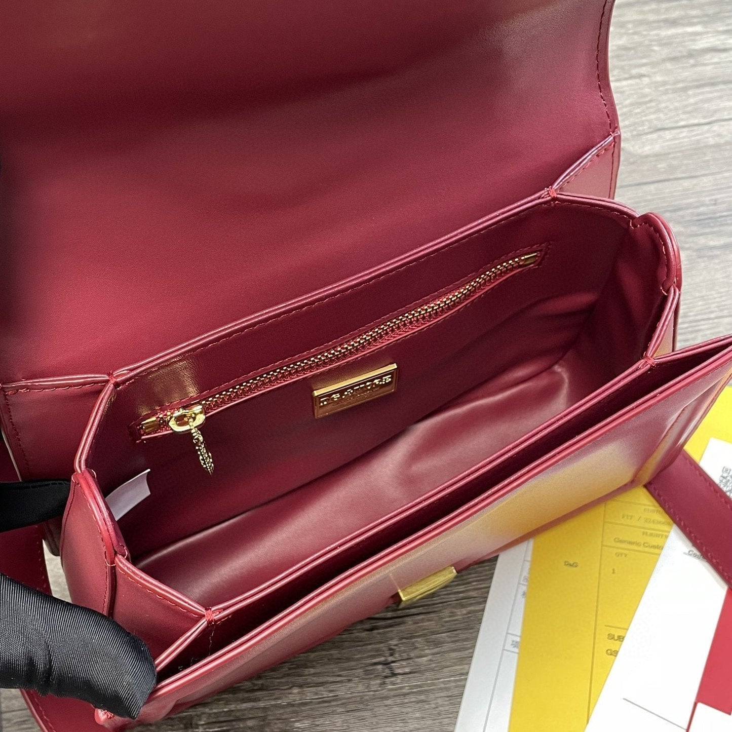 Top Quality Top Quality Girls Bag In Quilted Nappa Burgundy For Women 10.6in/27cm Top Quality