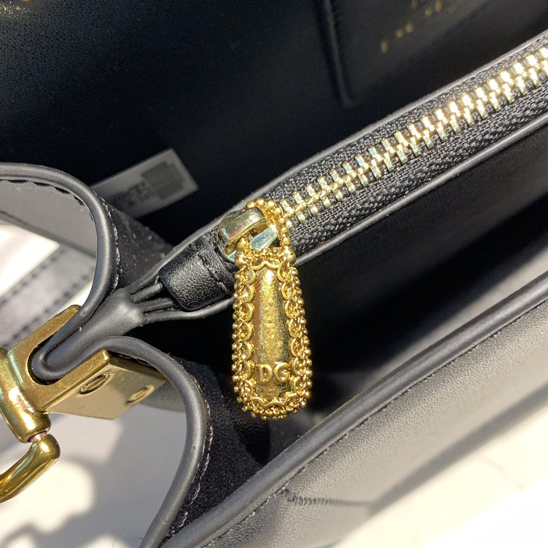Top Quality Medium Devotion Bag Black For Women 9.5in/24cm