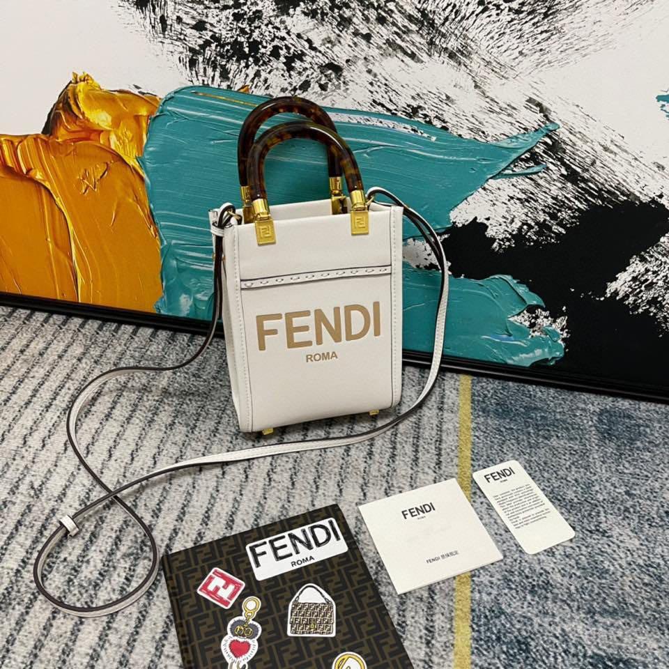 EN - New 1:1 rep  Bags FEI 161