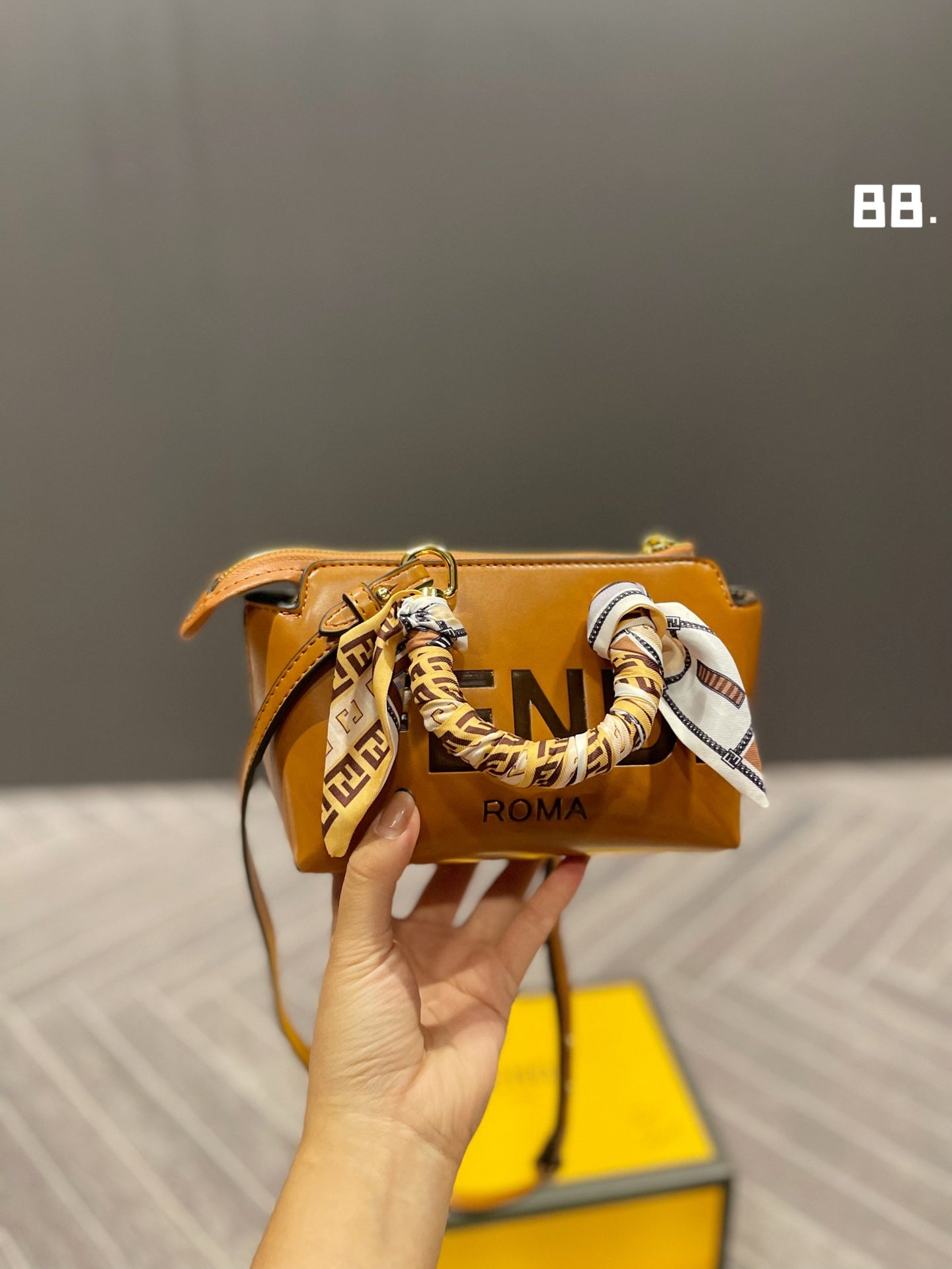 EN - New 1:1 rep Lux Bags FEI 270