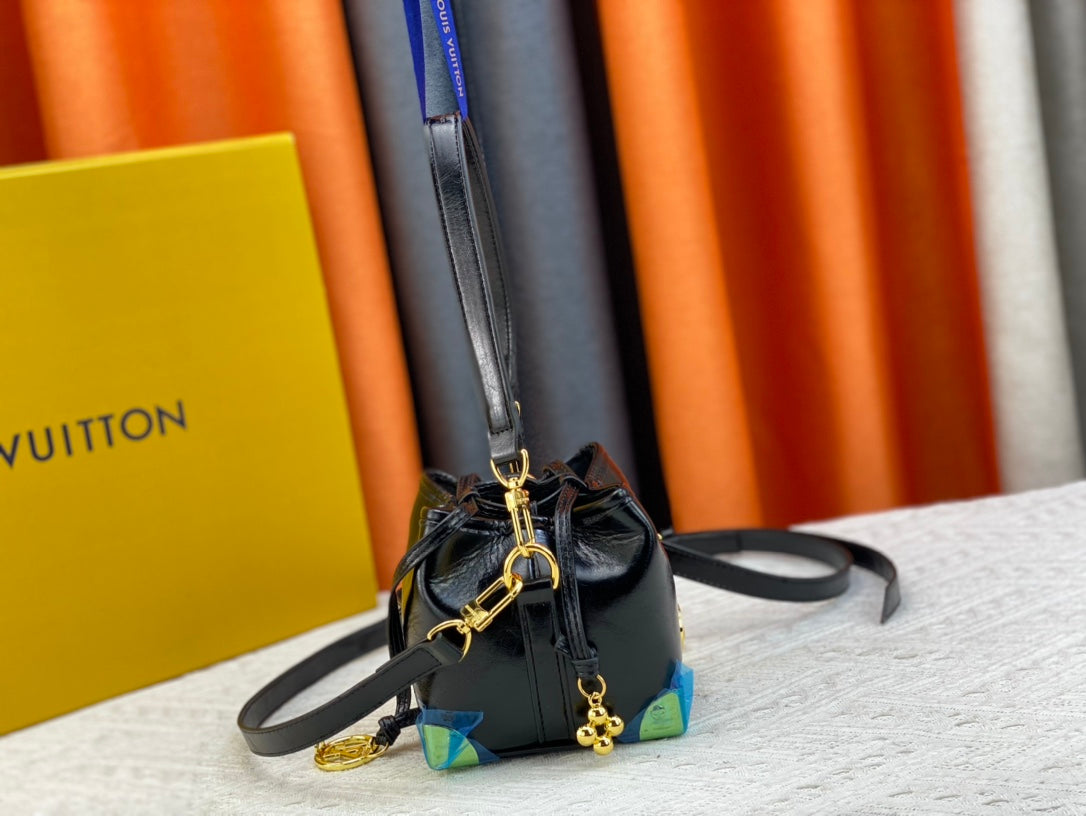 New 1:1 rep Lux Bags LUV 905