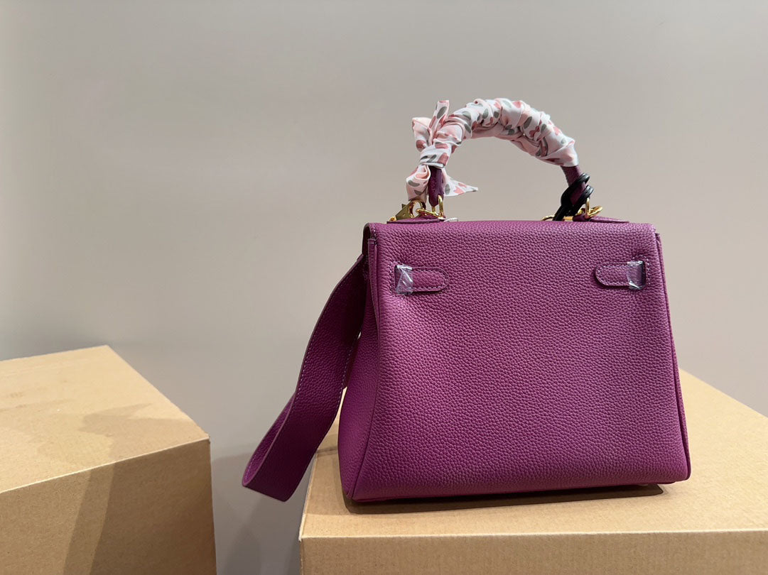 EN - New 1:1 rep  Bags HM 130