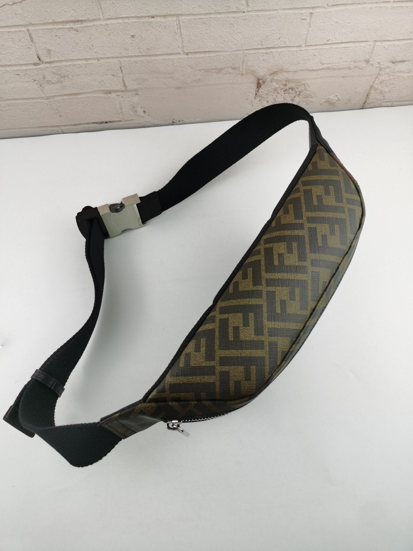EN - New 1:1 rep  Bags FEI 170