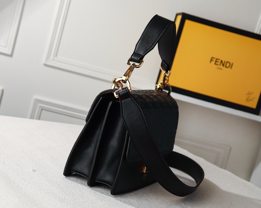 EN - New 1:1 rep  Bags FEI 070