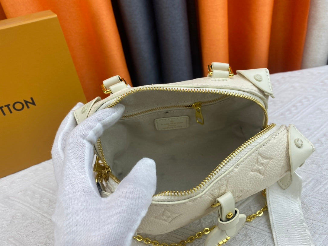 EN - New 1:1 rep  Bags LUV 663