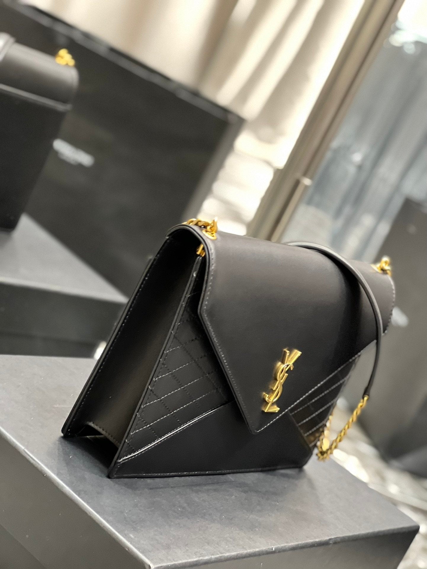 YSSL Gaby Chain Bag Black With Gold Hardware For Women 10in/27cm YSL 6688641EL071000