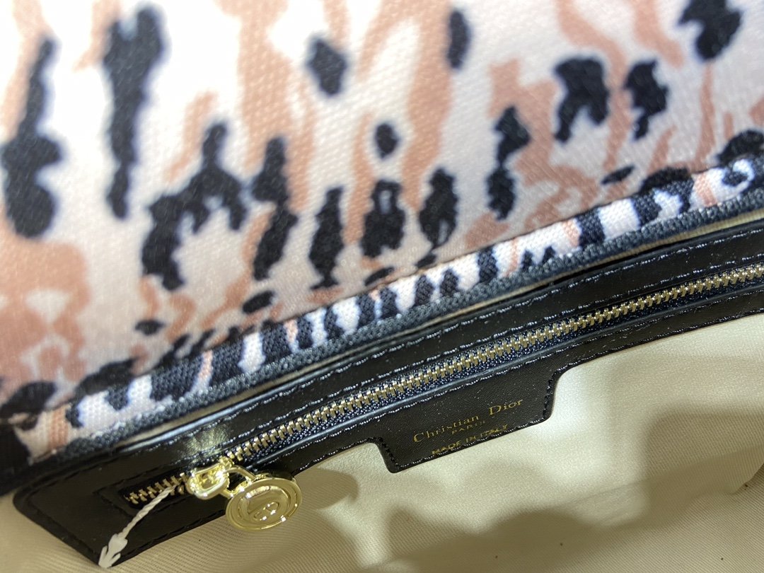 EN - New 1:1 rep  Bags DIR 237