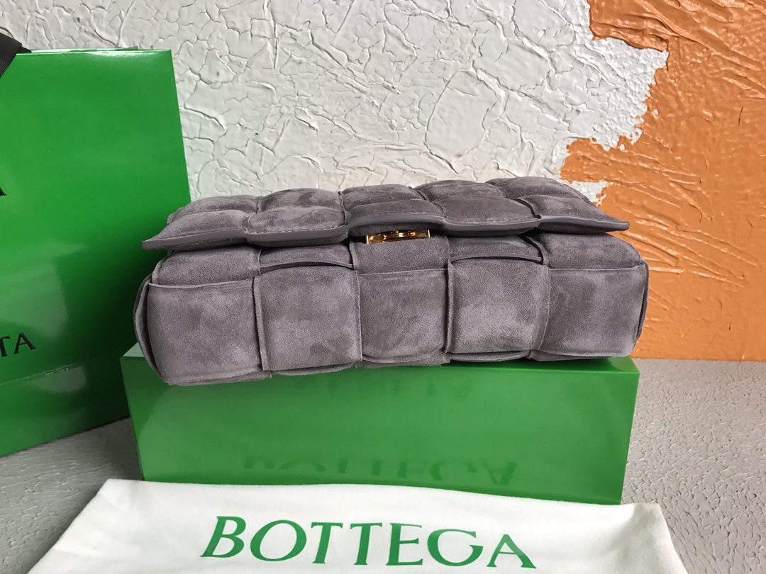 Top Quality Chain Cassette Gray, For Women, Women’s Bags 10.2in/26cm